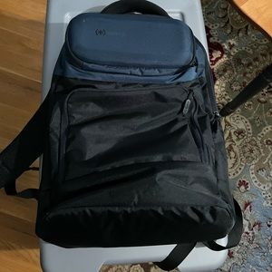 Speck mighty pack tech backpack